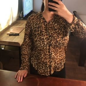 Old Navy S Leopard Print Long Sleeve Button Down
